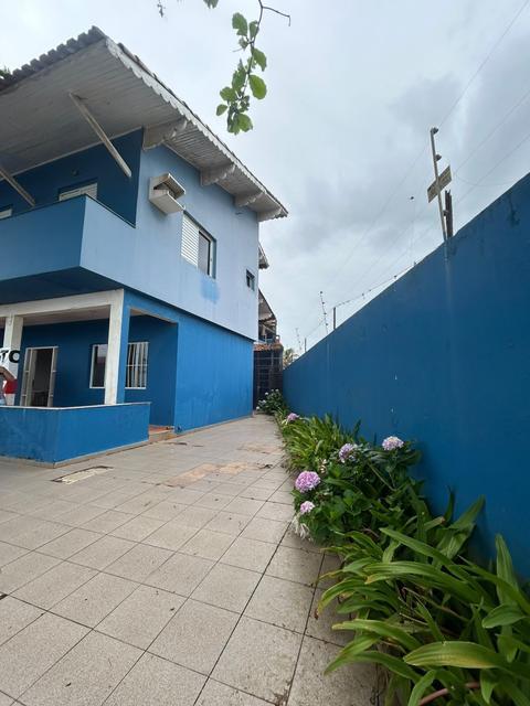 Sobrado à venda em Mongaguá, Vila São Paulo, com 6 quartos, com 313.3 m²